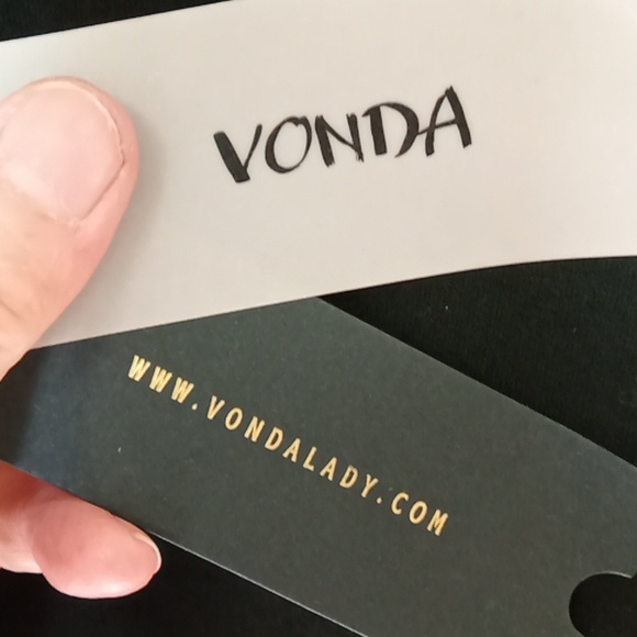 Vonda Oversized Black Dress - Picture 3 of 6